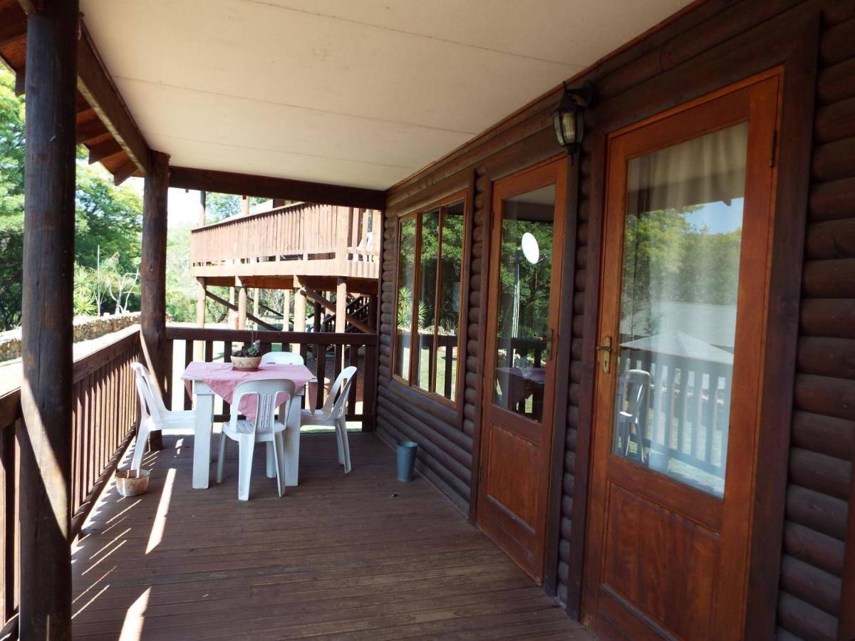 Zongororo Mountain Lodge Waterval-Onder Bagian luar foto