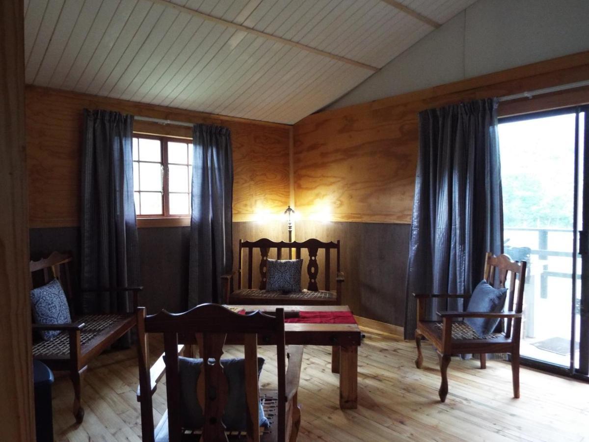 Zongororo Mountain Lodge Waterval-Onder Bagian luar foto
