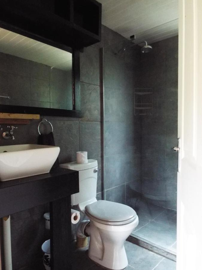 Zongororo Mountain Lodge Waterval-Onder Bagian luar foto