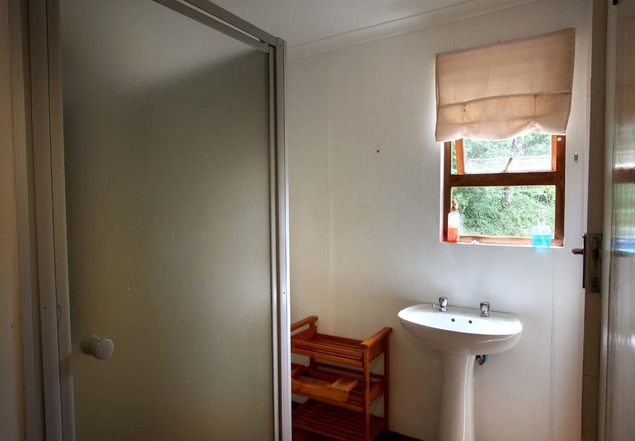 Zongororo Mountain Lodge Waterval-Onder Bagian luar foto