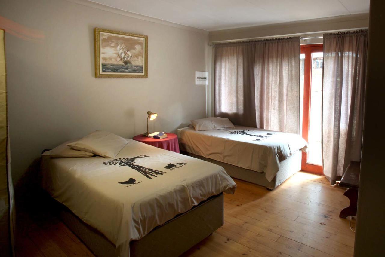 Zongororo Mountain Lodge Waterval-Onder Bagian luar foto