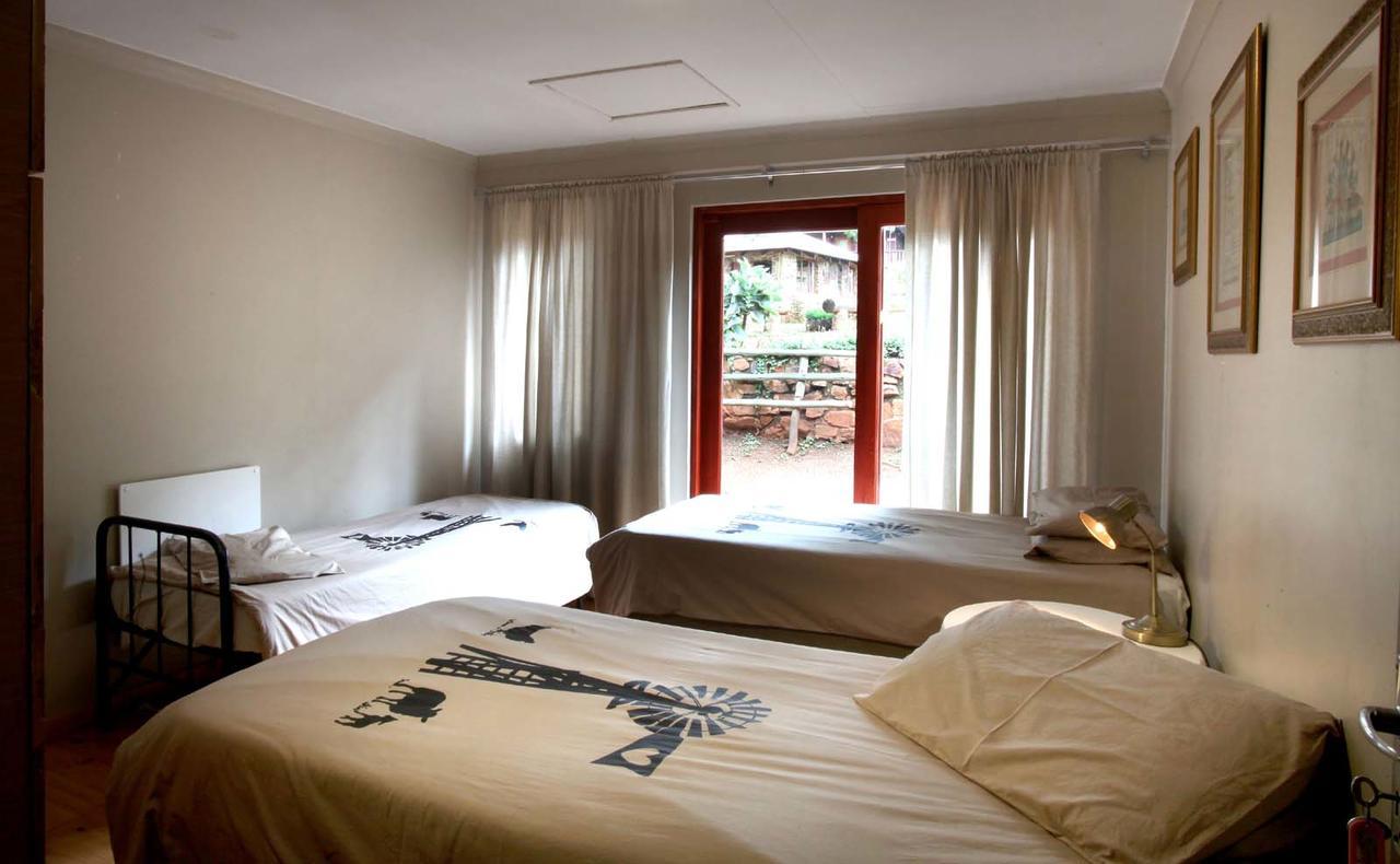Zongororo Mountain Lodge Waterval-Onder Bagian luar foto